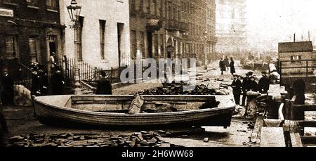 Una scena dalle inondazioni di Londra (UK) nel 1929 -- Una barca lavata in Grosvenor Road dopo 18 giorni di pioggia continua è caduto. Foto Stock
