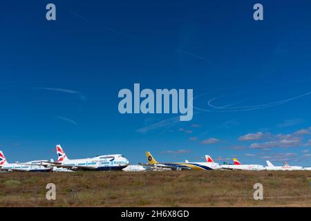 Caude, Teruel, Spagna. 13 luglio 2021 - Teruel Aerodrome, il più grande centro di manutenzione, stoccaggio e riciclaggio di aeromobili a lungo termine in Europa Foto Stock