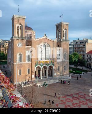 Atene, Grecia - 9 marzo 2019: Vista dall'alto della Cattedrale Metropolitana dell'Annunciazione. La sua chiesa cattedrale dell'Arcivescovado di Ath Foto Stock