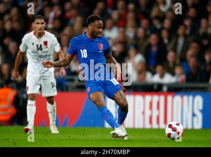 LONDRA, INGHILTERRA - Novembre 12: Raheem Sterling (Man City) d'Inghilterra durante le Qualifiche mondiali - incontro europeo tra Inghilterra e Albania a Wemble Foto Stock