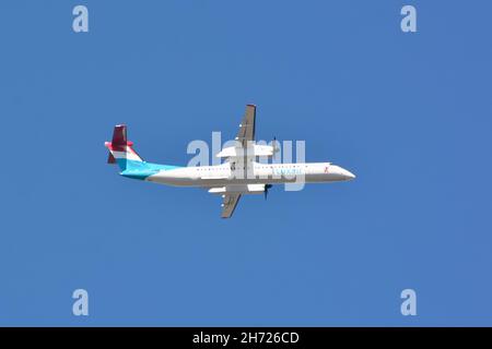 Luxair (è la compagnia aerea di bandiera del Lussemburgo), De Havilland Canada Dash 8-400 Foto Stock