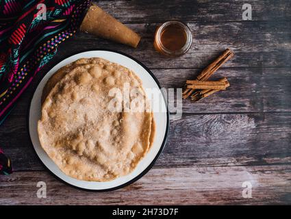 Ricetta messicana buñuelos e ingredienti di dessert tradizionale per Natale in Messico Foto Stock