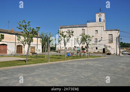 Villaggio di Monistrol de Anoia in un centro abitato di Sant Sadurní de Anoia nella provincia dell'Alto Panades di Barcellona, Catalogna, Spagna Foto Stock