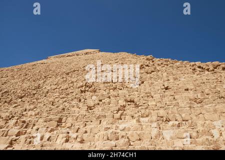 Piramide di Khafre (leggi anche come Khafra, Khefren) o di Chephren è il secondo più alto e la seconda più grande delle antiche piramidi egiziane di Giza e Foto Stock