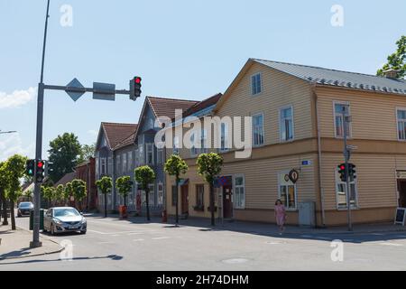 Võru, Estonia - Giugno, 15, 2021: Street view Foto Stock