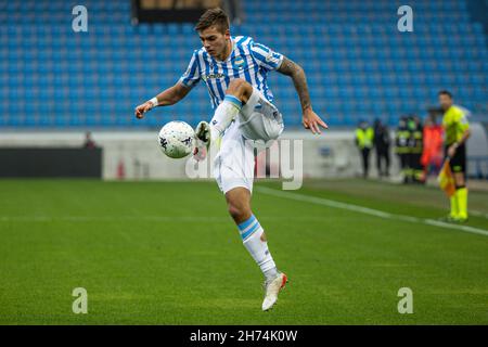 Ferrara, Italia. 20 Nov 2021. ALESSANDRO TRIPALDELLI (SPAL) durante SPAL vs US Alessandria, Campionato Italiano di Calcio BKT a Ferrara, Italia, Novembre 20 2021 credito: Agenzia indipendente Foto/Alamy Live News Foto Stock