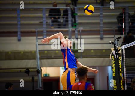 Latina, Italia. 20 Nov 2021. (Vero Volley Monza) durante Top Volley Cisterna vs vero Volley Monza, Volley Campionato Italiano Serie A Men Superleague a Latina, Italia, Novembre 20 2021 Credit: Independent Photo Agency/Alamy Live News Foto Stock