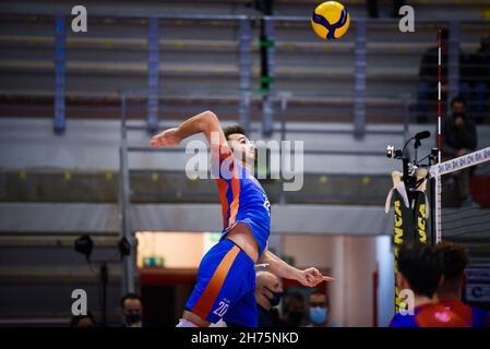 Latina, Italia. 20 Nov 2021. (Vero Volley Monza) durante Top Volley Cisterna vs vero Volley Monza, Volley Campionato Italiano Serie A Men Superleague a Latina, Italia, Novembre 20 2021 Credit: Independent Photo Agency/Alamy Live News Foto Stock