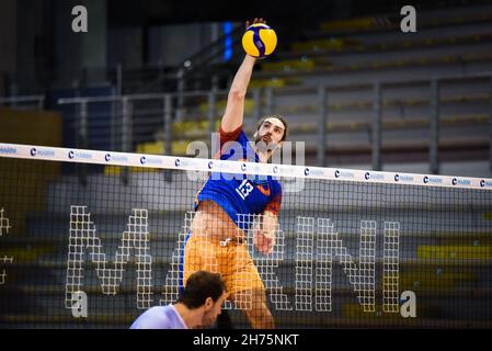 Latina, Italia. 20 Nov 2021. (Vero Volley Monza) durante Top Volley Cisterna vs vero Volley Monza, Volley Campionato Italiano Serie A Men Superleague a Latina, Italia, Novembre 20 2021 Credit: Independent Photo Agency/Alamy Live News Foto Stock