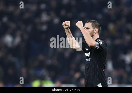 Leonardo Bonucci di Juventus celebra al termine del campionato italiano una partita di calcio tra SS Lazio e Juventus FC il 20 novembre 2021 allo Stadio Olimpico di Roma - Foto: Federico Proietti/DPPI/LiveMedia Foto Stock