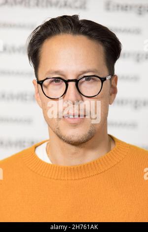 Torun, Polonia, 20 novembre 2021. Festival Internazionale del Film EnergaCAMERIMAGE. Foto: Cary Fukunaga © Piotr Zajac/Alamy Live News Foto Stock