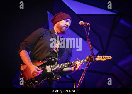 19 novembre 2021, Madrid, Madrid, Spagna: Cantante Eva Amaral durante un concerto Amaral presso il WiZink Centre di Madrid. Il concerto fa parte del tour del loro nuovo album: 'alto al Color' (Credit Image: © Alvaro Laguna/Pacific Press via ZUMA Press Wire) Foto Stock