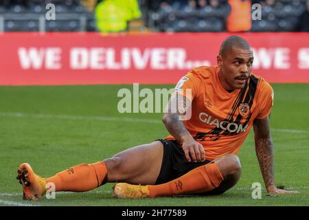 Hull, Regno Unito. 20 Nov 2021. Josh Magennis #27 di Hull City durante la partita a Hull, Regno Unito il 11/20/2021. (Foto di James Heaton/News Images/Sipa USA) Credit: Sipa USA/Alamy Live News Foto Stock