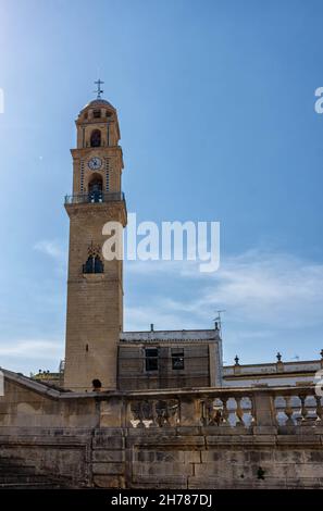 Vista del campanile della Cattedrale di El Salvador a Jerez de la Frontera, Spagna / Vista del campanario de la catedral del salvador Foto Stock