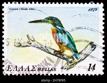 MOSCA, RUSSIA - 25 OTTOBRE 2021: Francobollo stampato in Grecia mostra Common Kingfisher (Alcedo athis), Endangered Birds serie, circa 1979 Foto Stock