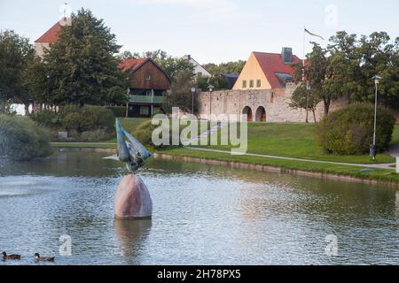 VISBY GOTLAND Almedalen luogo per i politici svedesi discorso estivo in idillio turistico durante la settimana dei politici Foto Stock