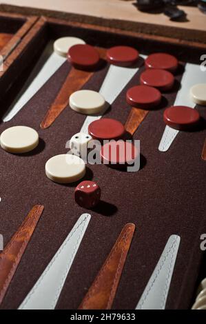 Ancora in vita con un gioco del Backgammon board Foto Stock