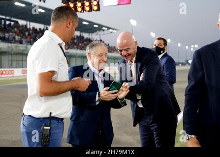 Doha, Katar. 21 Nov 2021. Jean Todt (fra, Presidente FIA), Gianni Infantino (Presidente FIFA) Credit: dpa/Alamy Live News Foto Stock