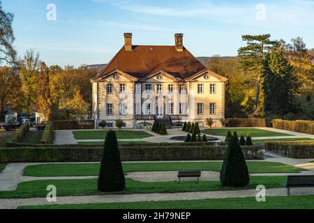 Schloss und Park Schieder a Schieder, Nordrhein-Westfalen, Deutschland, Europa | Castello di Schieder e il suo giardino del castello a Schieder, Renania settentrionale-Wes Foto Stock