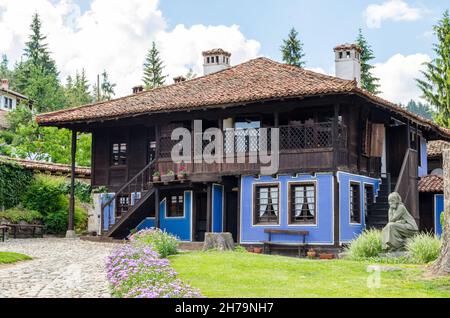 Dimcho Debelyanov Vecchia casa Revival nella città di Koprivshtitsa, Bulgaria. Foto Stock