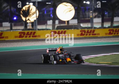 11 PEREZ Sergio (mex), Red Bull Racing Honda RB16B, in azione durante il Gran Premio di Formula 1 Ooredoo Qatar 2021, 20° round del Campionato del mondo di Formula 1 FIA 2021 dal 19 al 21 novembre 2021 sul circuito internazionale di Losail, a Lusail, Qatar - Foto: Xavi Bonilla/DPPI/LiveMedia Foto Stock