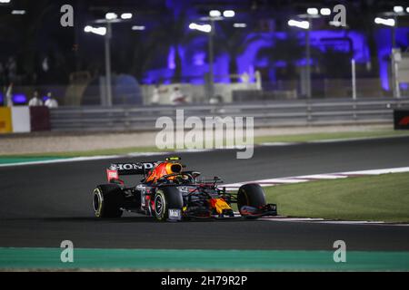 11 PEREZ Sergio (mex), Red Bull Racing Honda RB16B, in azione durante il Gran Premio di Formula 1 Ooredoo Qatar 2021, 20° round del Campionato del mondo di Formula 1 FIA 2021 dal 19 al 21 novembre 2021 sul circuito internazionale di Losail, a Lusail, Qatar - Foto: Xavi Bonilla/DPPI/LiveMedia Foto Stock