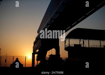 Doha, Qatar. 18 Nov 2021. Track Impression, Gran Premio di F1 del Qatar al Losail International Circuit il 18 novembre 2021 a Doha, Qatar. (Foto di HOCH ZWEI) Credit: dpa/Alamy Live News Foto Stock