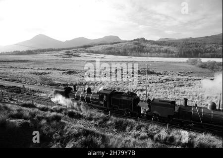 "87" e "138" in doppia direzione vicino a Pitt's Head. Foto Stock