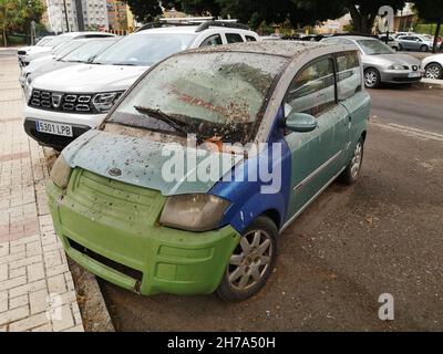 Abbandonata Microcar MC2 a Malaga, Spàin. Foto Stock