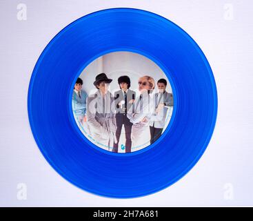 Lato uno della edizione limitata blu vinil giapponese importazione dei Singles da parte della band britannica Giappone Foto Stock