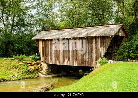 Stoval Mill Covered Bridge, state Route GA-255, sautee Nacoochee, Georgia Foto Stock