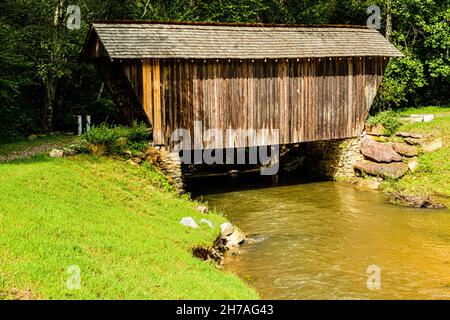 Stoval Mill Covered Bridge, state Route GA-255, sautee Nacoochee, Georgia Foto Stock