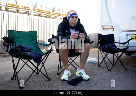 Kevin Sinfield alla terza tappa a Barrow Upon vola durante l'Extra Mile Challenge, dallo stadio Mattioli Woods Welford Road a Leicester allo stadio Emerald Headingley di Leeds. Data foto: Lunedì 22 novembre 2021. Foto Stock
