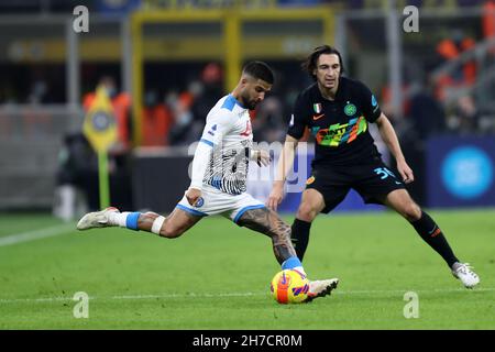 Lorenzo Insigne della SSC Napoli controlla la palla durante la Serie A match tra FC Internazionale e SSC Napoli Foto Stock