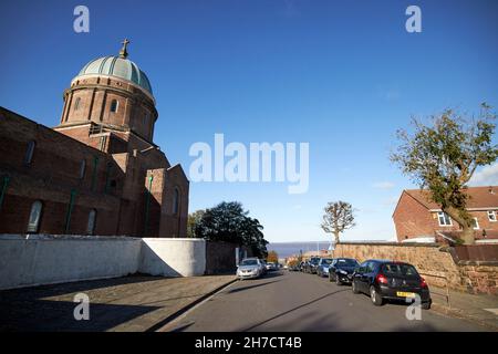 Chiesa cattolica di San Pietro e pauli conosciuta come la cupola della casa New Brighton il Wirral merseyside uk il titolo ufficiale è il sacro santuario di ss peter pau Foto Stock