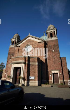 Chiesa cattolica di San Pietro e pauli conosciuta come la cupola della casa New Brighton il Wirral merseyside uk il titolo ufficiale è il sacro santuario di ss peter pau Foto Stock