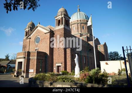 Chiesa cattolica di San Pietro e pauli conosciuta come la cupola della casa New Brighton il Wirral merseyside uk il titolo ufficiale è il sacro santuario di ss peter pau Foto Stock