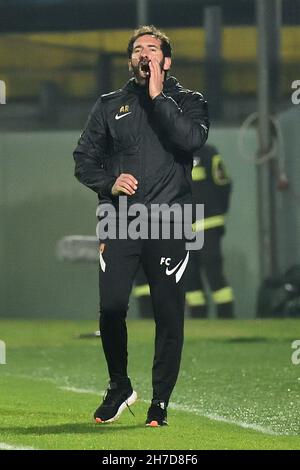 Arena Garibaldi, Pisa, Italia, 21 novembre 2021, Allenatore di Benevento Fabio Caserta durante AC Pisa vs Benevento Calcio - Campionato Italiano di Calcio Foto Stock