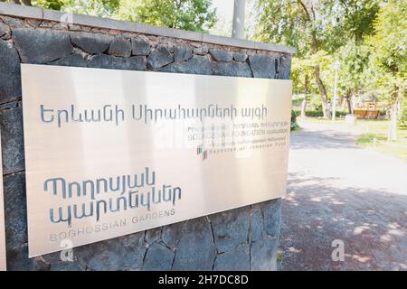 25 maggio 2021, Yerevan, Armenia: Giardini Bogossiani o Parco degli amanti nel centro della città di Yerevan Foto Stock