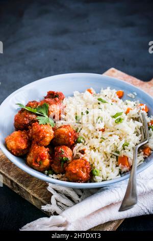 Polpette di manzo con riso Foto Stock