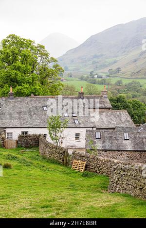 Una tipica fattoria inglese Lake District a Martindale, Cumbria UK Foto Stock