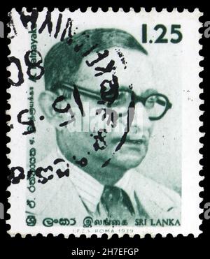 MOSCA, RUSSIA - 25 OTTOBRE 2021: Francobollo stampato in Sri Lanka mostra A. Ratnayake, circa 1980 Foto Stock