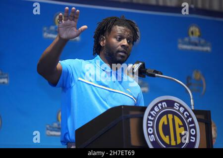 San Diego Chargers ex running back LaDainian Thomlinson parla alla 45th CIF Southern Section Football Championship Press Conference, Lunedi, No Foto Stock