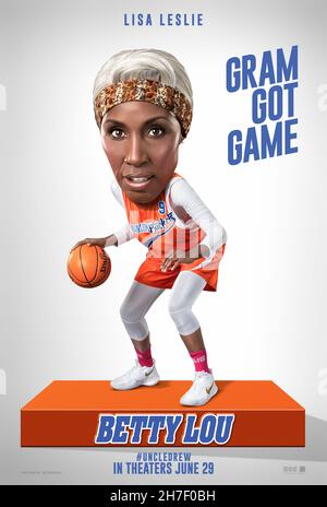 DATA DI USCITA: 29 giugno 2018 TITOLO: Uncle Drew CASA DI PRODUZIONE: Lionsgate REGISTA: Charles Stone III PLOT: Una commedia anti-ageist sul sogno di un uomo di vincere il torneo di Street ball Rucker Classic a Harlem. PROTAGONISTI: Kyrie Irving, Lil Rel Howery, Shaquille o'Neal. (Credit Image: © Lionsgate/Entertainment Pictures) Foto Stock