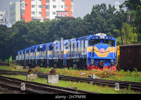 EMD GT42ACL nuovissima locomotiva serie 6600, Dhaka, Bangladesh Foto Stock