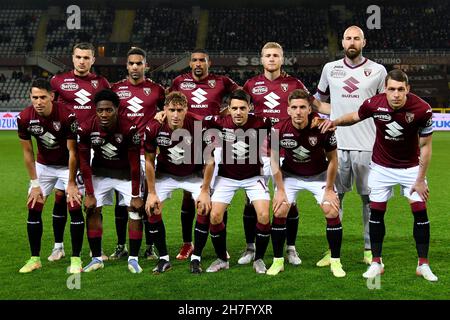 Torino, Italia. 22 novembre 2021. Team di Torino FC durante la Serie A 2021/22 match tra Torino FC e Udinese Calcio allo Stadio Olimpico Grande Torino il 22 novembre 2021 a Torino Photo ReportterTorino Credit: Independent Photo Agency/Alamy Live News Foto Stock