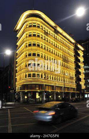 REGNO UNITO. INGHILTERRA. LONDRA. IL NONO HOTEL DELLA COLLEZIONE DORCHESTER 45 PARK LANE È STATO INAUGURATO IL 1° SETTEMBRE 2011. IN TUTTO L'HOTEL, DI DIMENSIONI INTIME, L Foto Stock