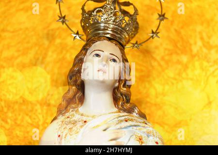 Statua dell'immagine della Madonna dell'Immacolata Concezione, madre di Dio nella religione cattolica, Vergine Maria 'Imaculada Conceicao' Foto Stock