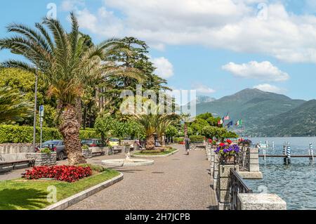 Lungolago di Menaggio sul Lago di Como, Lombardia, Italia Foto Stock