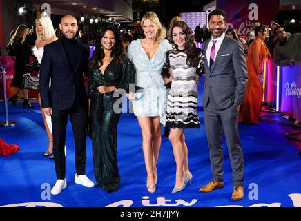 Alex Beresford, Ranvir Singh, Charlotte Hawkins, Laura Tobin e Sean Fletcher (sinistra-destra) frequentando l'ITV Palooza che si tiene presso il Royal Festival Hall, Southbank Centre, Londra. Data foto: Martedì 23 novembre 2021. Foto Stock